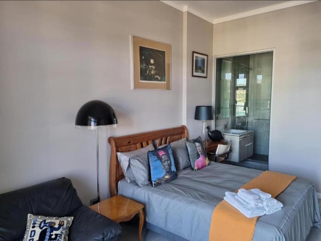 Menlyn Maine Apartments Pretoria-Noord Exterior foto